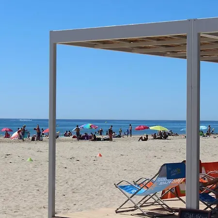 Lumineux Avec Terrasse A Carnon-plage *
